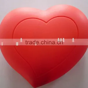 Red Heart Simple Wall Lamp thumbnail-1