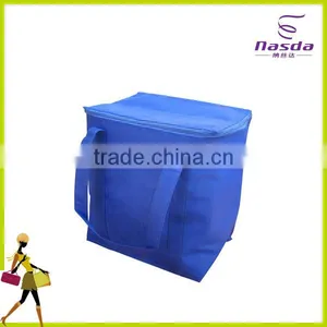 Insulating Effect Non Woven Cooler Bag thumbnail-1