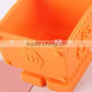 Robot Shaped Silicone Cake Cup Creative Design Bakeware Cake Mold thumbnail-2