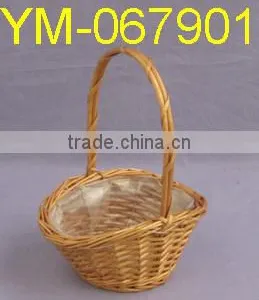 Beautiful Small Willow Gift Basket thumbnail-1