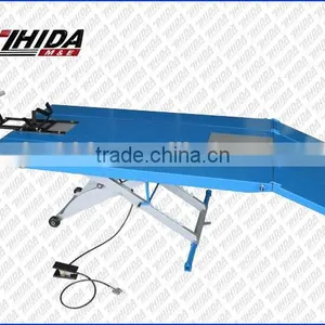 1000lbs CE Approved Air ATV/motorcycle Lift Table thumbnail-1