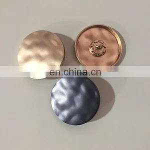 Fashion Antique Gold Metal Zinc Alloy Big Sewing Button With Various Sizes for Coat thumbnail-2