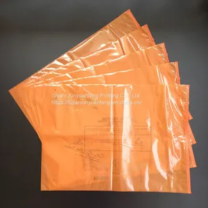 Custom Plastic Packaging Bag With Zipper for Clothing thumbnail-1