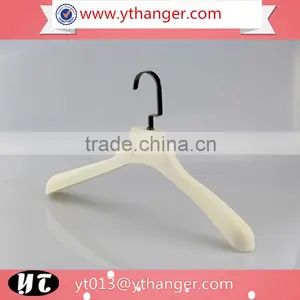CY-647 New Premium Luxury Plastic Cloth Hanger White Plastic Hanger With Notch Supplier's Choice thumbnail-5