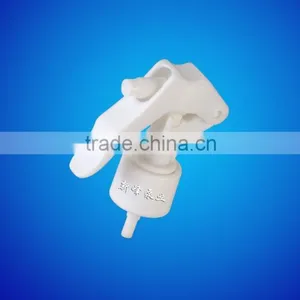 2015 High Quality Plastic Trigger Sprayer for Watering Bottle thumbnail-3