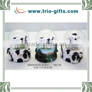 New Product Polyresin Seal Desgin Souvenirs Water Ball thumbnail-5
