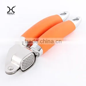 The Garlic Press With 0range Handle thumbnail-1