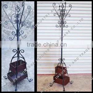 Metal Clothes Tree thumbnail-1
