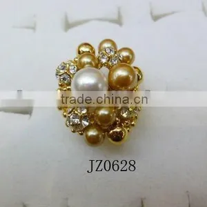 Latest 22k Gold Jewelry Pearl Ring Designs thumbnail-1