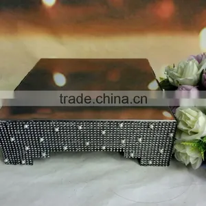 Cake Stand for Wedding Decoration Shinning Bead Queare Cake Stand thumbnail-1
