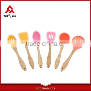 Factory Customized Funny Cool Style Silicone Solid Spoon/turner thumbnail-3