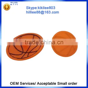 Plastic Mini Football Spinning Top Toy Promotional Hot Sale, Mini Basketball Spinning Top Random Mixed thumbnail-2