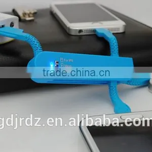 2016 Three in One Data Line Andriod Phone Newest Portable Travel Artifact and Convenient Life for Charge Power thumbnail-4