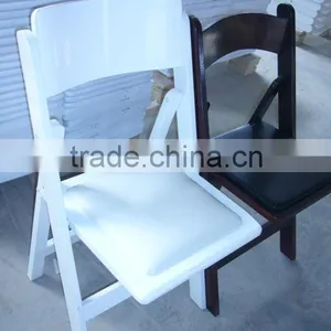 Commercial Wood Folding Chair thumbnail-1
