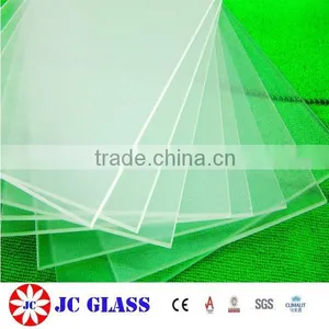 3.2mm 4mm Low Iron Tempered Solar Glass Panel Glass thumbnail-1