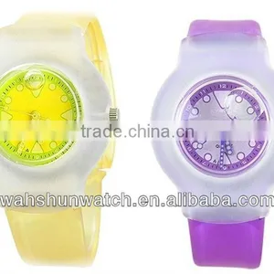 2013 Candy Color Plastic Strap Cheap Custom Vogue Ladies Jelly Watch thumbnail-1
