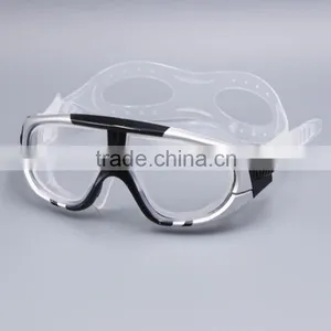 Comfortable Silicone Swimming Goggle With Anti-Fog Lens thumbnail-1