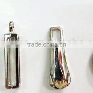 Custom Hangbag Button & Zipper Sliders & Pullers thumbnail-2