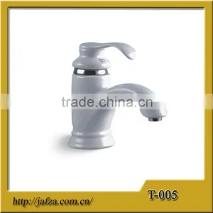 T-005 Basin Faucet thumbnail-1