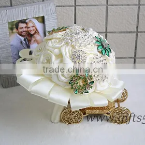 Elegant High End White Wedding Bouquets thumbnail-2