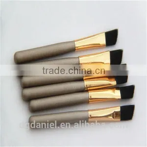 Wholesale Professional Angle Blending Brush With Gold Ferrule Angle Eyeshadow Brush thumbnail-4