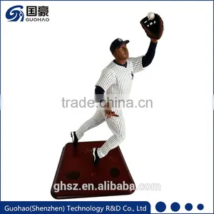Hot Sale Custom Design Polyresin Baseball Player Figurine thumbnail-1