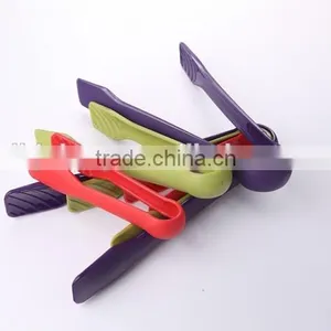 High Quality 3-Piece Leaves Shaped Plastic Food Tongs Set thumbnail-4