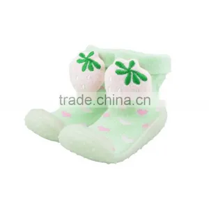 Factory Wholesale Funny Skidders Thick Rubber Sole Cheap Baby Shoes thumbnail-1
