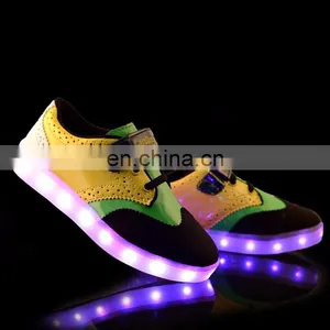 Wholesale Fashion Cool Casual Shoes uk Brogue Shoes USB Charge Children Kids Led Shoes Sneakers for Boys Girls thumbnail-3