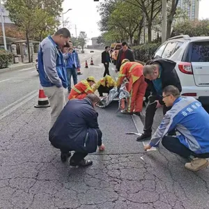 Net Crack Mat for Road Surface Crack Repair in Rolls thumbnail-3