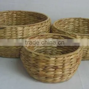 Round Basket Made by Water Hyacinth thumbnail-1