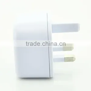 CE ROHS Active Usb Universal Travel Adapter With Usb Charger For UK thumbnail-5