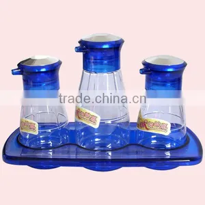 Plastic Salt and Pepper Shaker thumbnail-2