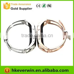 Smart Bluetooth Bracelet D8 With Camera Remote Control and Sleep Management thumbnail-1