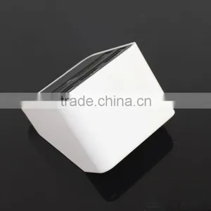 Quick Charge 2.0 is Coming to USB Charging Stations Combo USB 2.0 Hub thumbnail-4
