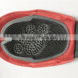 Pet Groomer - for Short to Medium Hair Cats and Dogs - Makes Pet Grooming Easy - PETS LOVE IT thumbnail-2