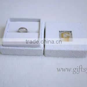 2016 High Quality Elegant Wedding Ring Jewelry Box With Beaded Name Plate of G thumbnail-2