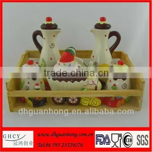New Design Hot Sale Ceramic Oil Vinegar Salt Pepper Set thumbnail-1