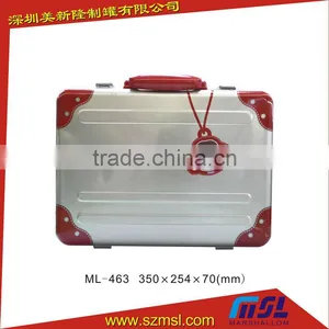 Tin Tool Box With Handle thumbnail-1