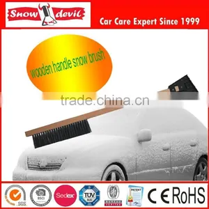 Car Wood Handle Cleaning Brush With Ice Scrapaer thumbnail-1