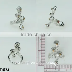 New Style Rhinestone Ring Special Plant Shape Silver Plated Ring R824 thumbnail-2