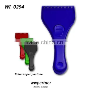 Translucent Plastic Snow Scraper / Plastic Scraper With Handle thumbnail-1