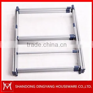 Extensible Folding Clothes Hanger Rack thumbnail-3