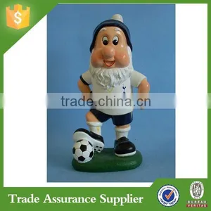 Wholesale Funny Resin Soccer Gnome Figurine Wholesale thumbnail-5