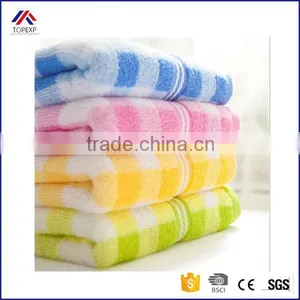 Colored Check Combed Cotton Face Towel thumbnail-1