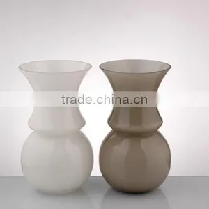 Small Single Flower Glass Vases thumbnail-1