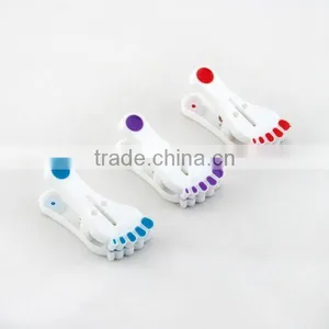 12PCS Plastic Foot Sharp Mini Clothespin thumbnail-3