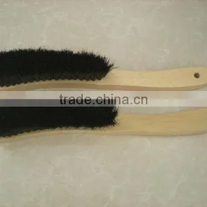 Wooden Hat Brush thumbnail-1