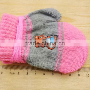 TC13029 Wholesale Cute Knitted Kids Mitten Gloves Cheap String Kids Winter Gloves thumbnail-2