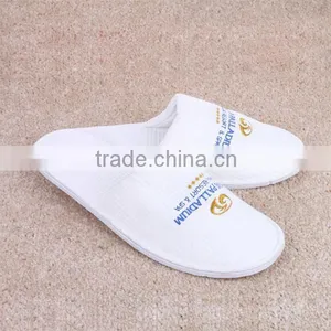 Fancy Disposable Hotel Slippers With Embroidered Logo thumbnail-1